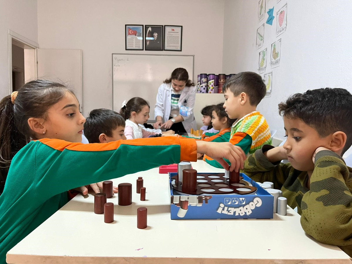 Aydınlı Çocuklar Satranç ve Akıl Oyunlarıyla Geleceğe Hazırlanıyor