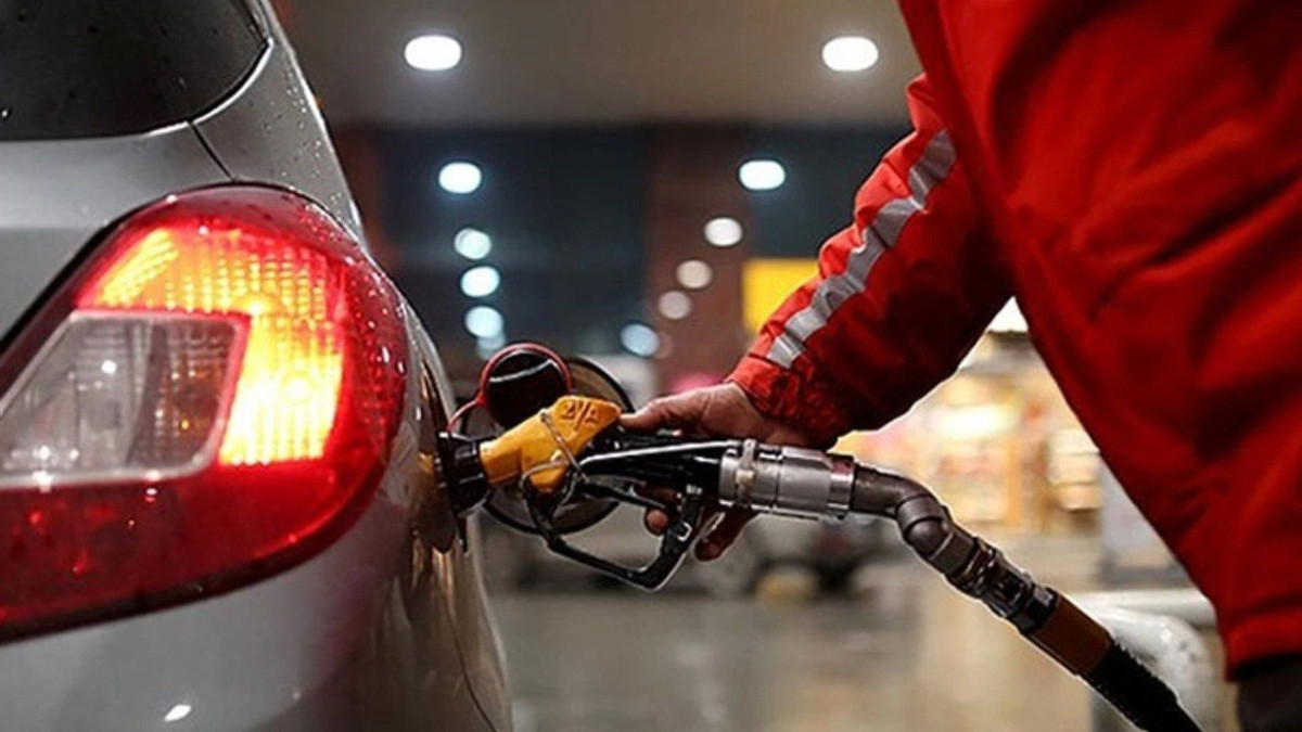 Benzine indirim geldi, motorinde düşüş bekleniyor